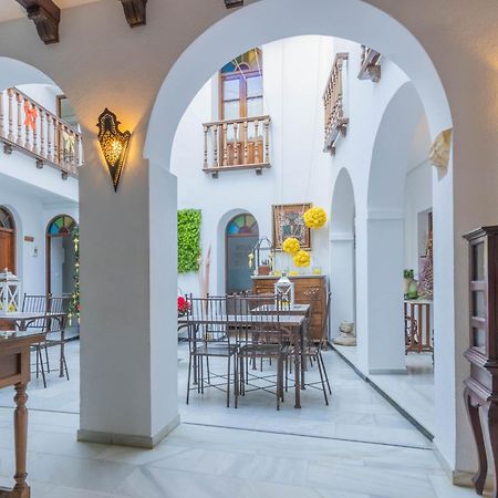 Hostel Mayflowers Kordoba Bagian luar foto