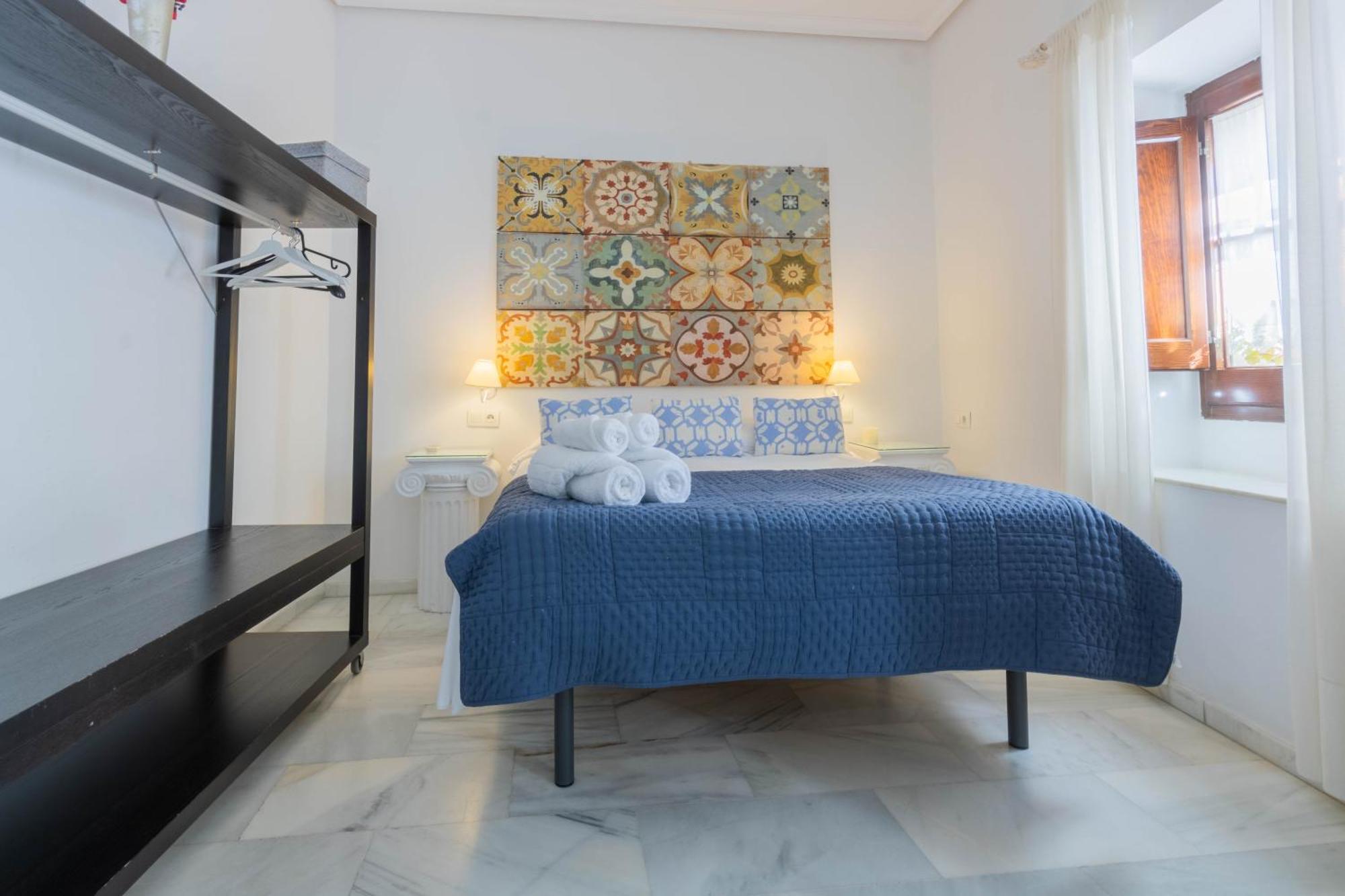 Hostel Mayflowers Kordoba Bagian luar foto