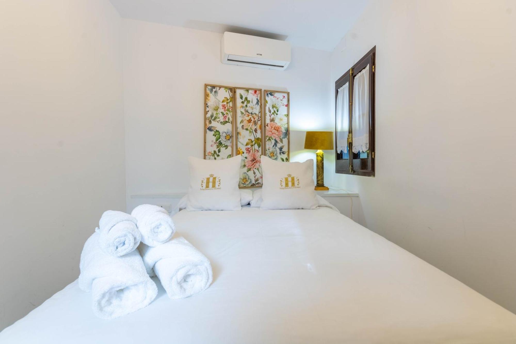 Hostel Mayflowers Kordoba Bagian luar foto