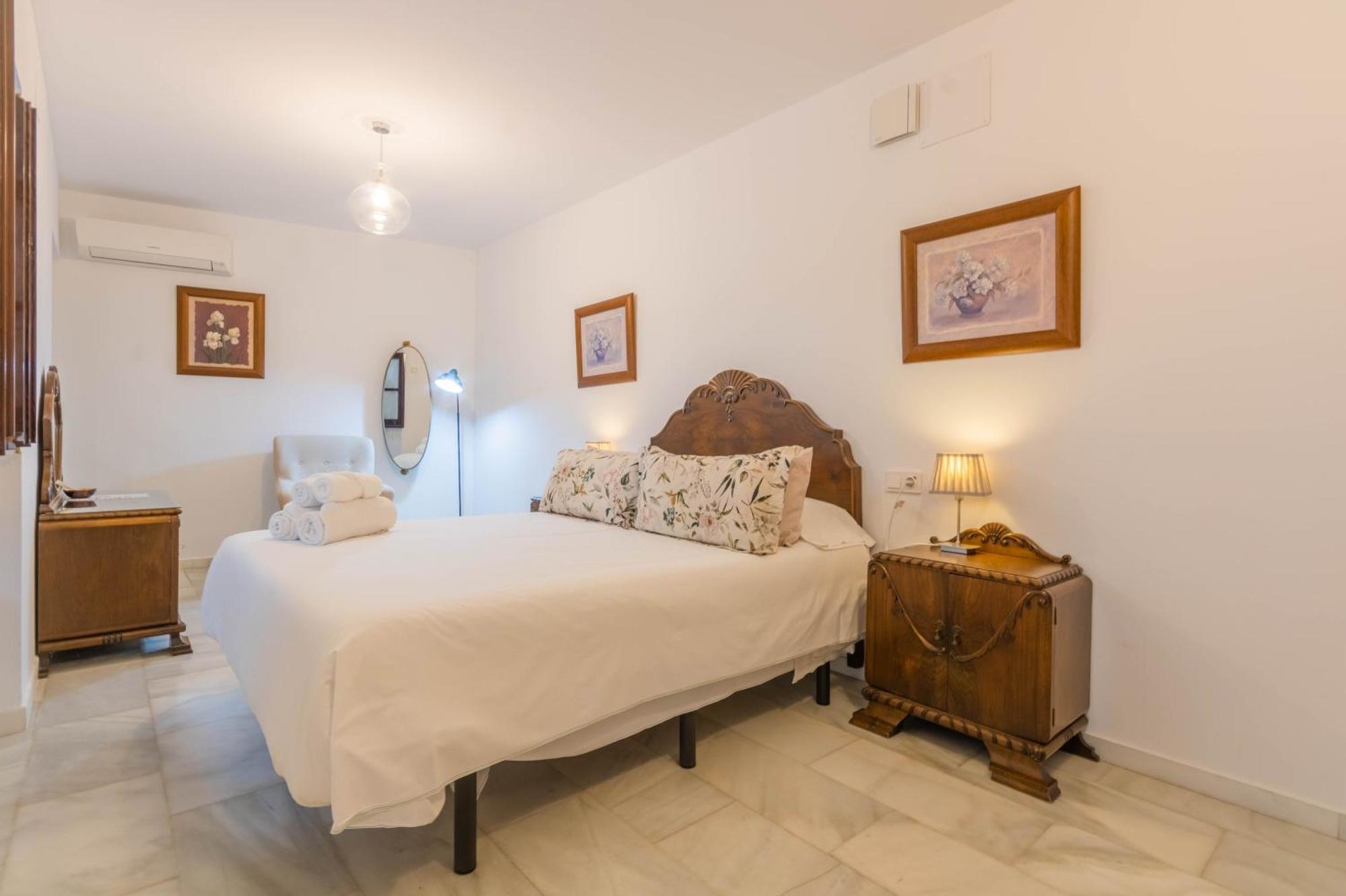 Hostel Mayflowers Kordoba Bagian luar foto
