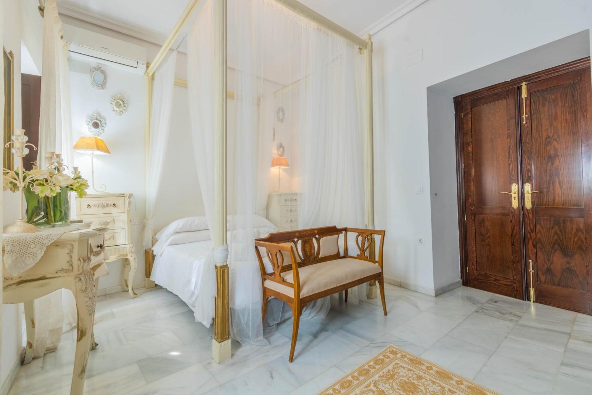 Hostel Mayflowers Kordoba Bagian luar foto